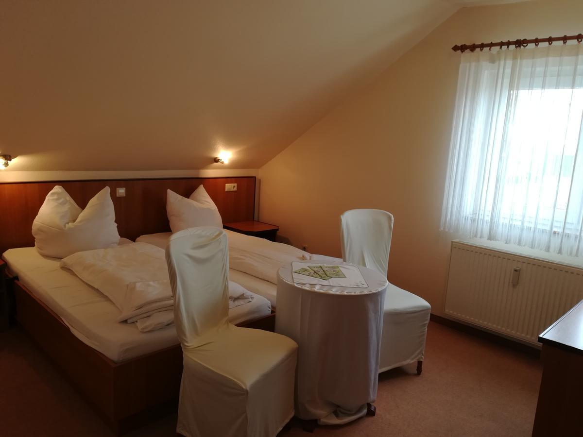 Weinbau & Pension "8Zeilen" Golk Экстерьер фото